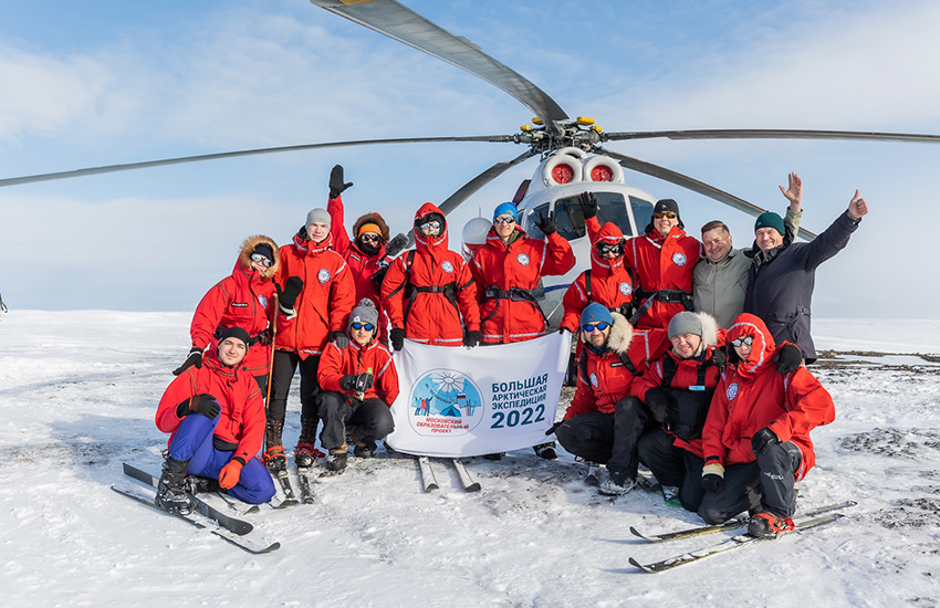 Звонок от министра и правительственные телеграммы: Большая арктическая экспедиция принимает поздравления!