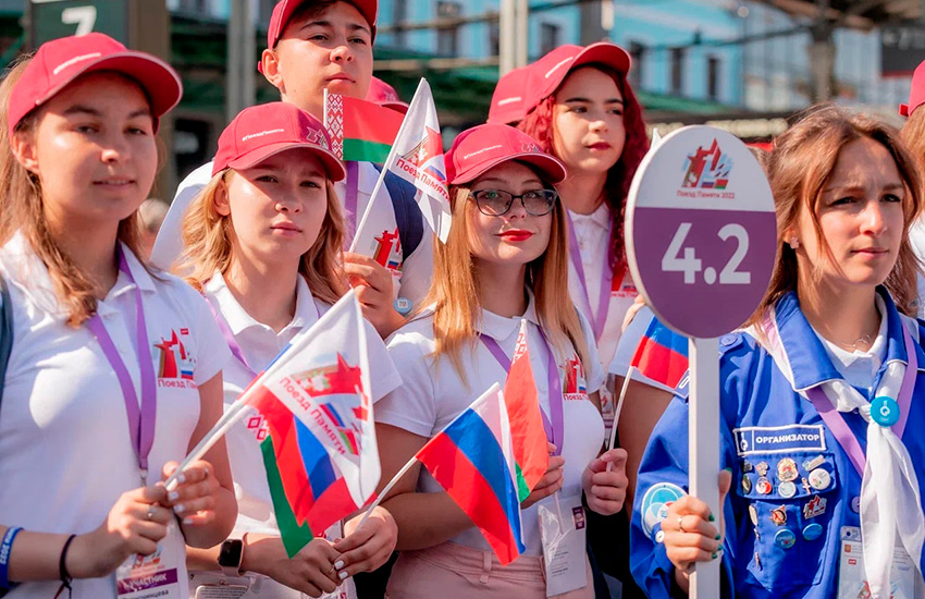 Московские школьники участвуют в международном патриотическом проекте «Поезд памяти»