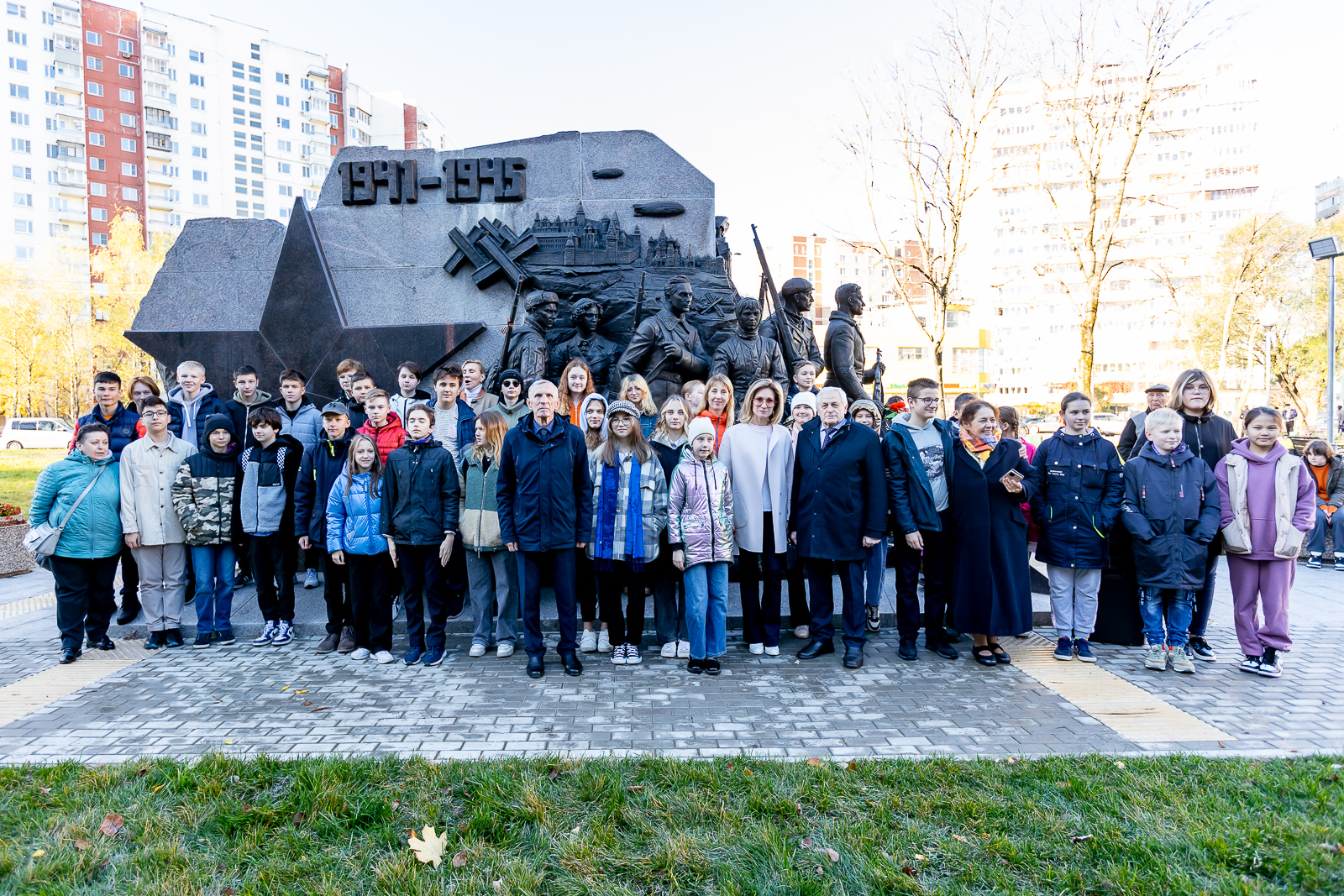 Столичные школьники участвуют в проекте «Дорогами памяти Московского народного ополчения»