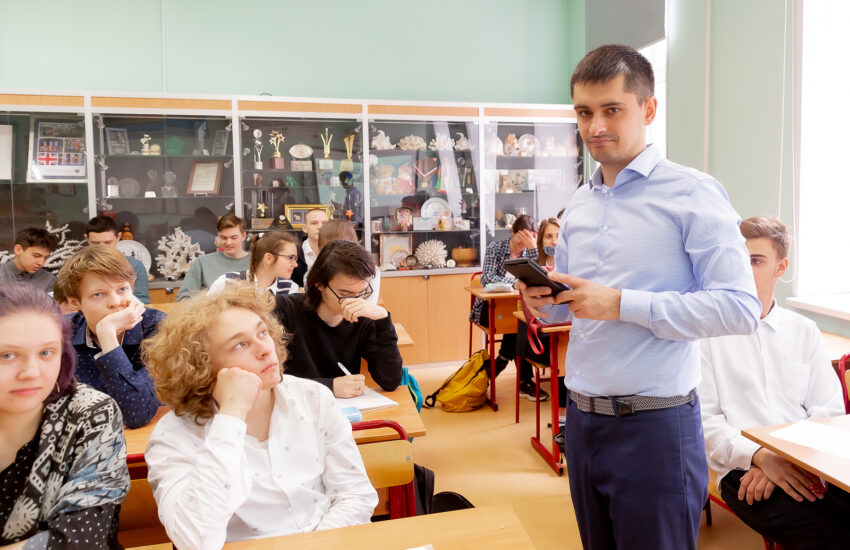 Учитель московской школы стал победителем премии «Знание»