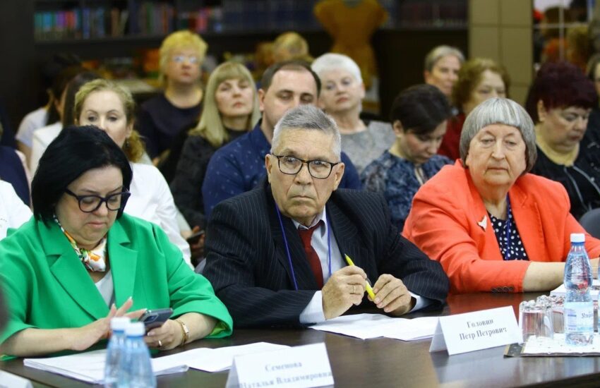В Ульяновске открылся первый Всероссийский съезд народных учителей