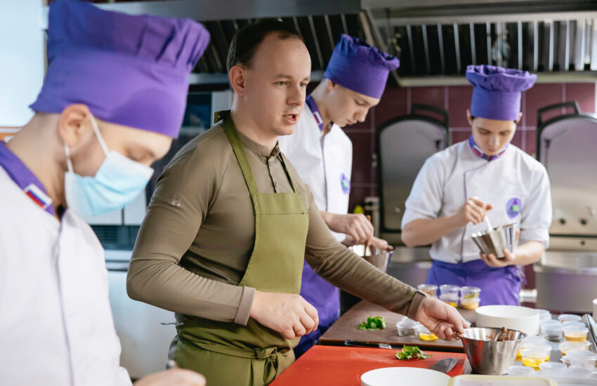 Будущие повара и кондитеры из московских колледжей пройдут практику в ресторанном доме