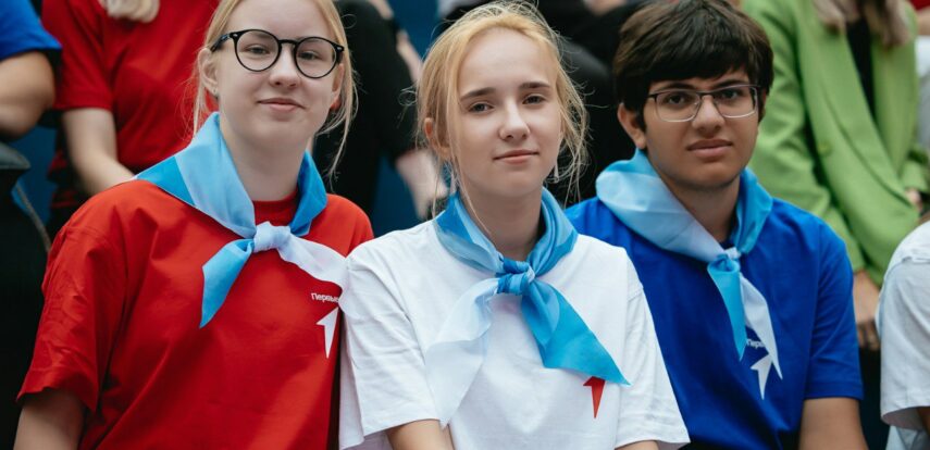Как изменилась жизнь московских школьников и студентов за год с «Движением первых»