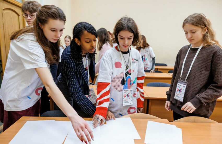 Московские старшеклассники одержали победу в финалах всероссийской олимпиады по МХК и французскому языку