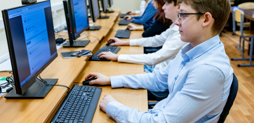 Современные технологии и интерактивное обучение: Москва помогает регионам внедрять сервисы «МЭШ»