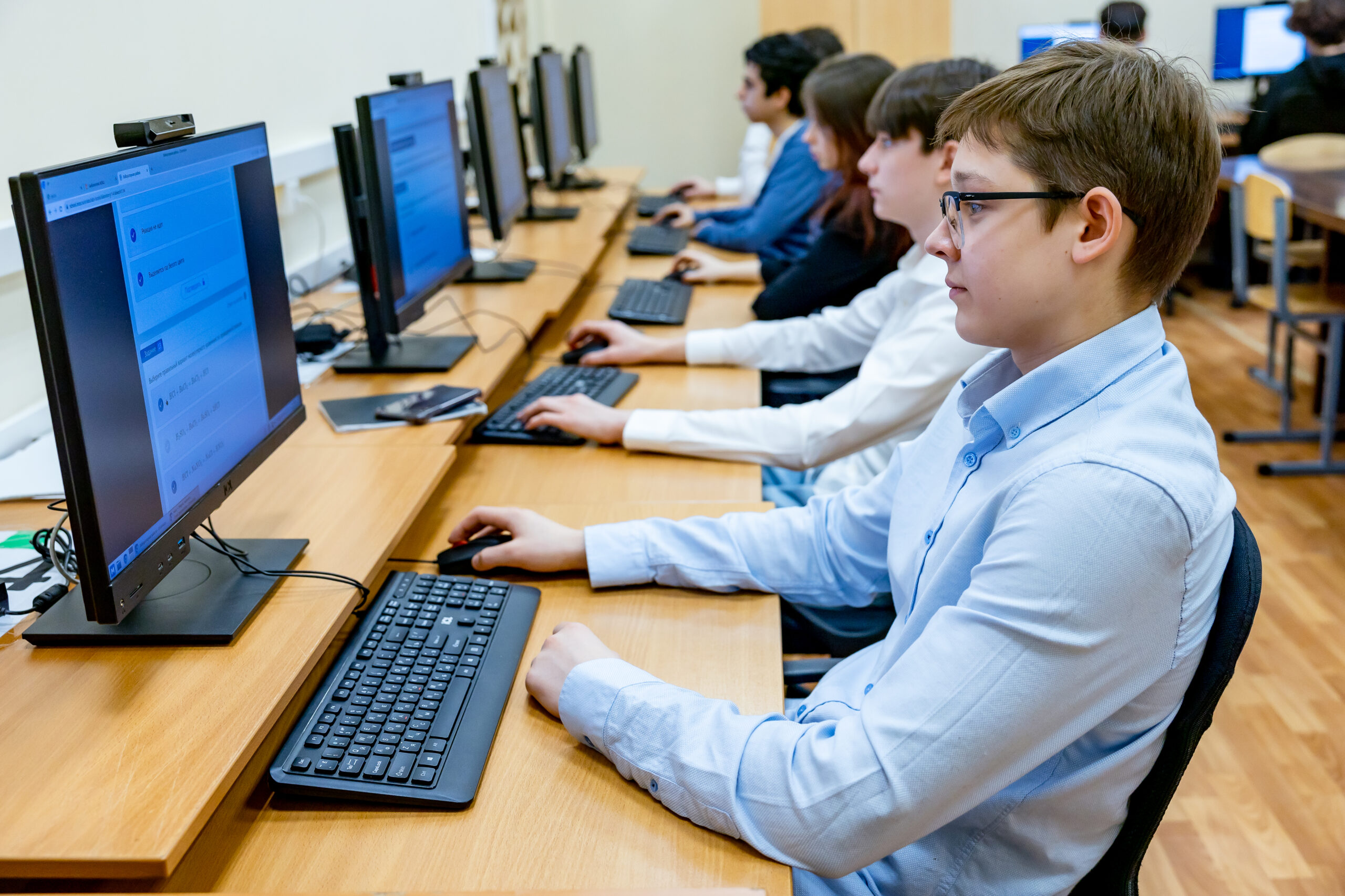 Современные технологии и интерактивное обучение: Москва помогает регионам внедрять сервисы «МЭШ»