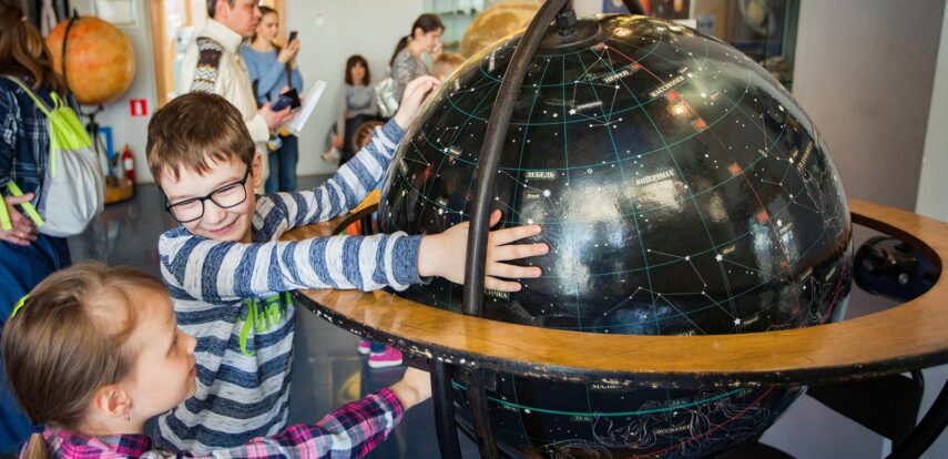 Открывая звезды: как в Московском дворце пионеров обучают юных исследователей космоса