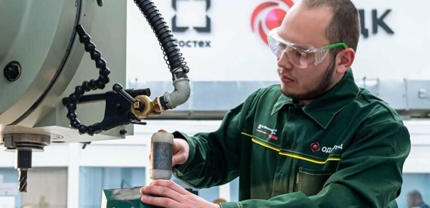 В колледжах Москвы продолжат целевое обучение специалистов для авиастроительной отрасли