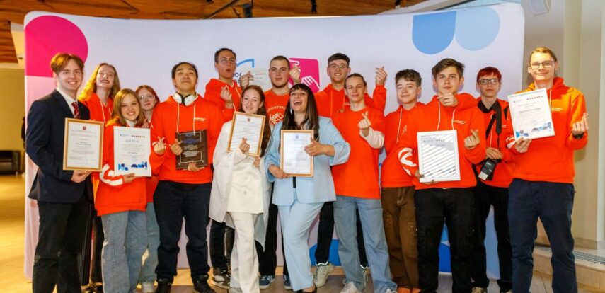 Волонтеры школ и колледжей на молодежном форуме подвели итоги учебного года