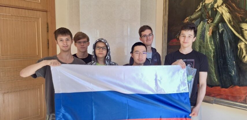 Четыре золотые медали и&nbsp;две серебряные завоевали российские школьники на&nbsp;Международной математической олимпиаде