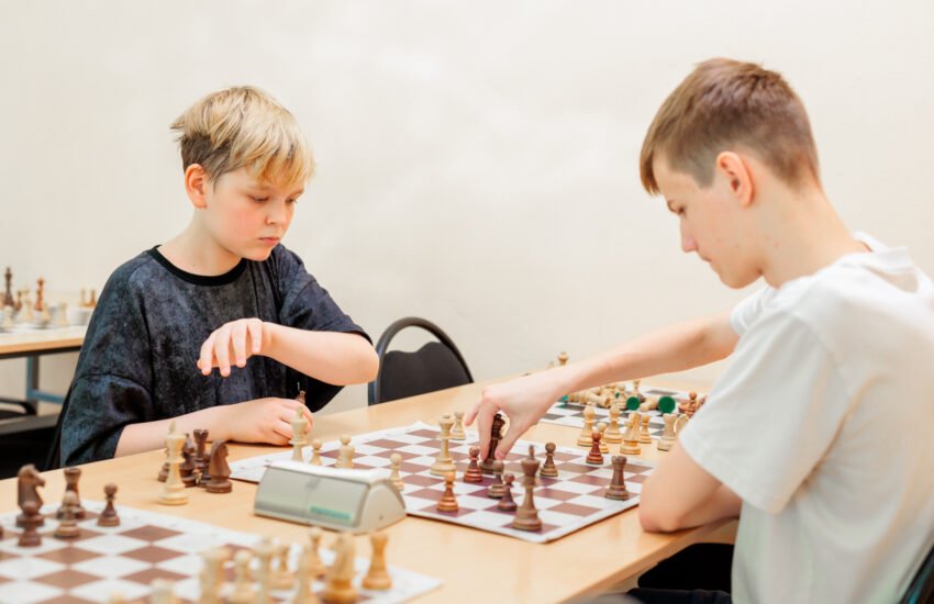 Московские дворцы и центры творчества проведут турниры и мастер-классы в честь Международного дня шахмат