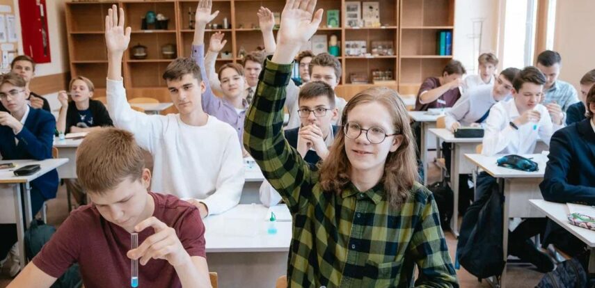 Девятиклассники успешно сдали ОГЭ благодаря программе индивидуальной подготовки