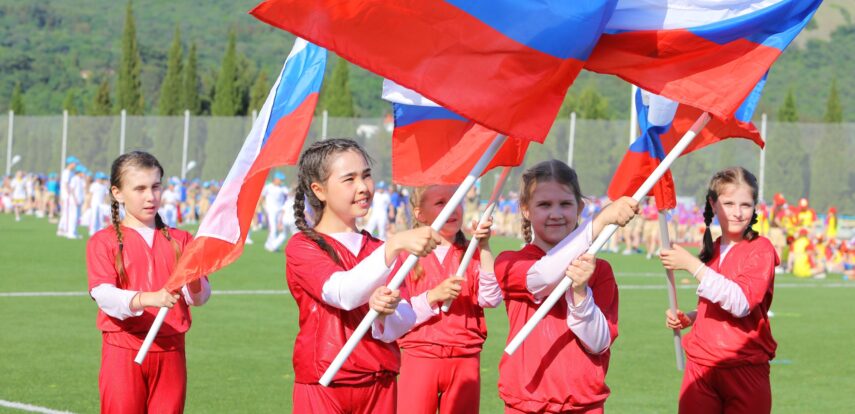 Продолжается прием заявок на конкурс «Моя страна — моя Россия»