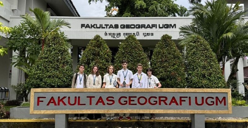 Дмитрий Чернышенко и Сергей Кравцов поздравили российских победителей и призеров Международной географической олимпиады