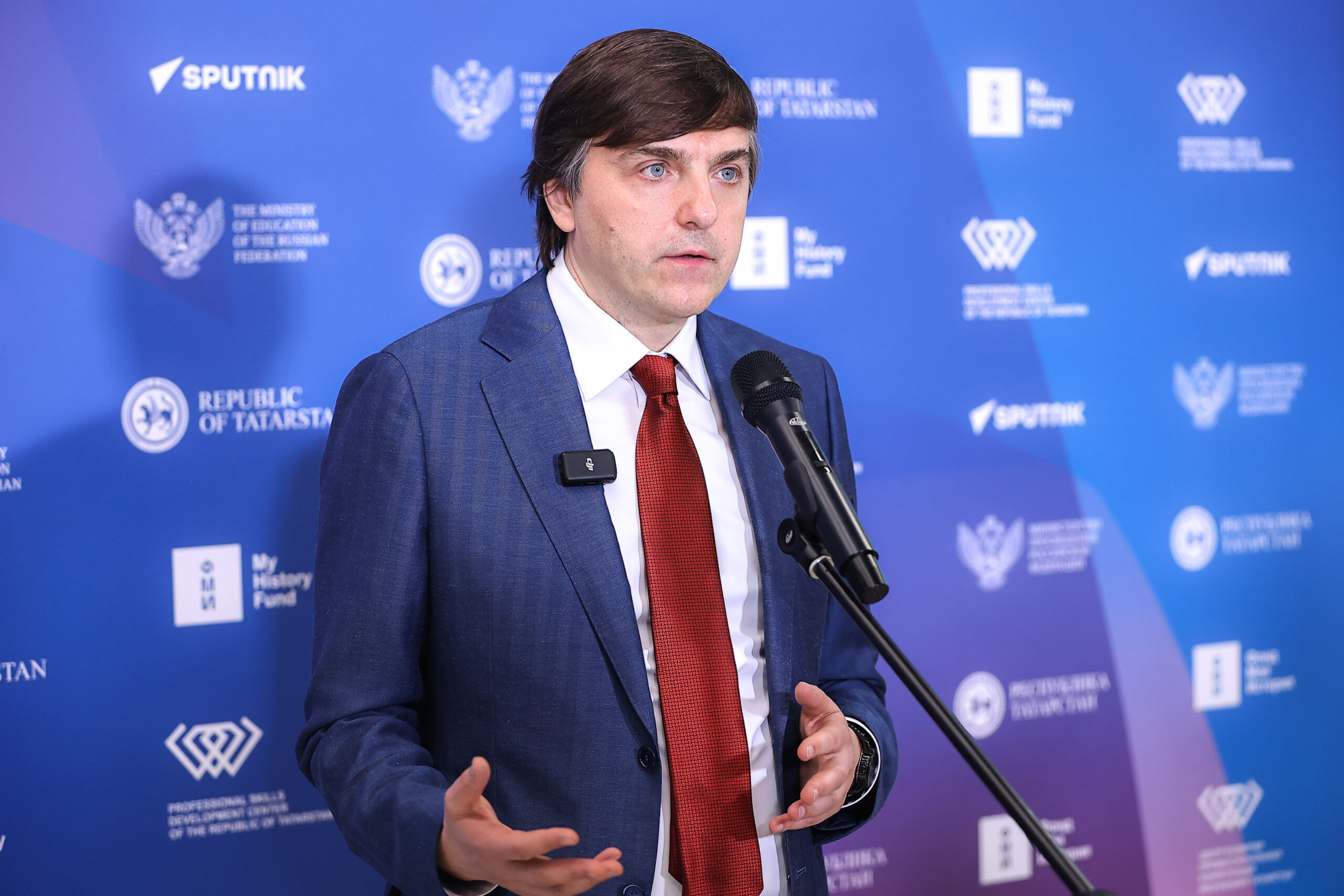 Сергей Кравцов: Приоритеты – качество образования, воспитание и безопасная цифровая среда