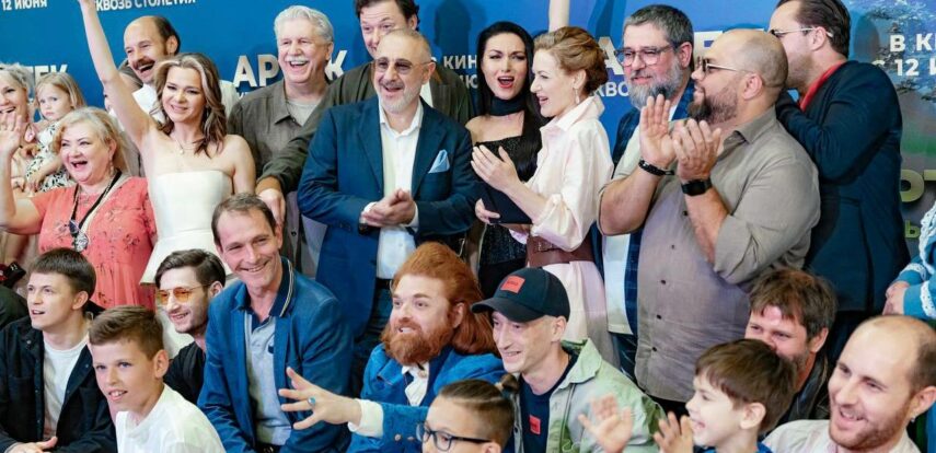 Посвящение на вершине Аю-Дага, буква «А» на лбу, приветствие «Всем, всем — добрый день!» и красный галстук