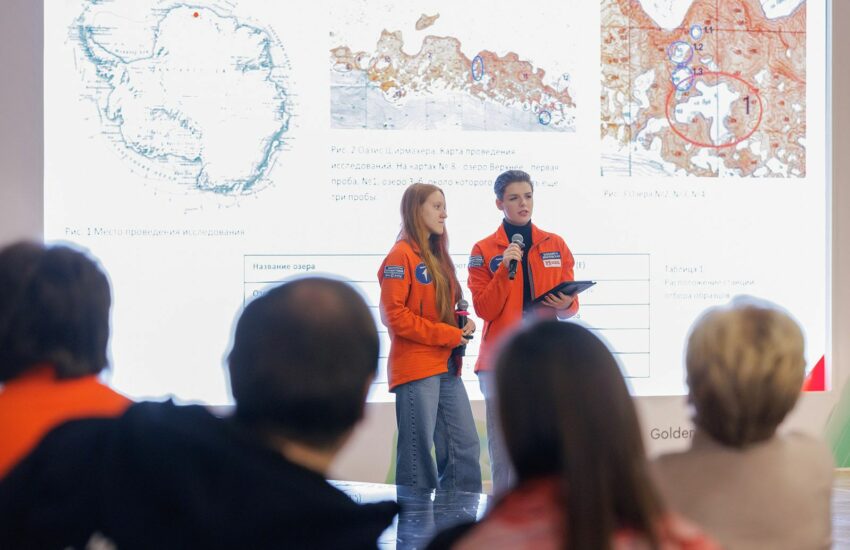 Столичные школьники представили свои научные открытия по итогам экспедиции в Антарктиду