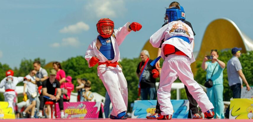 Спортивные клубы открыты во всех школах и колледжах Москвы