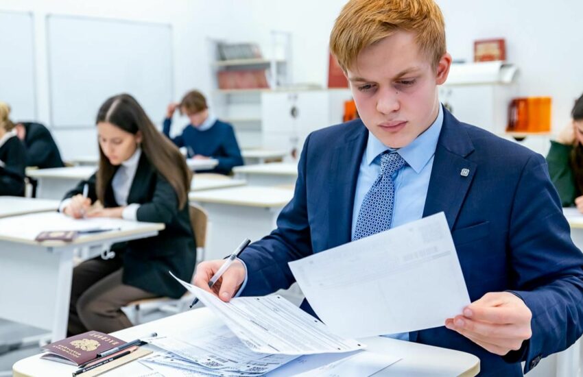 Предварительные итоги записи на ЕГЭ: у столичных выпускников растет интерес к точным и естественным наукам
