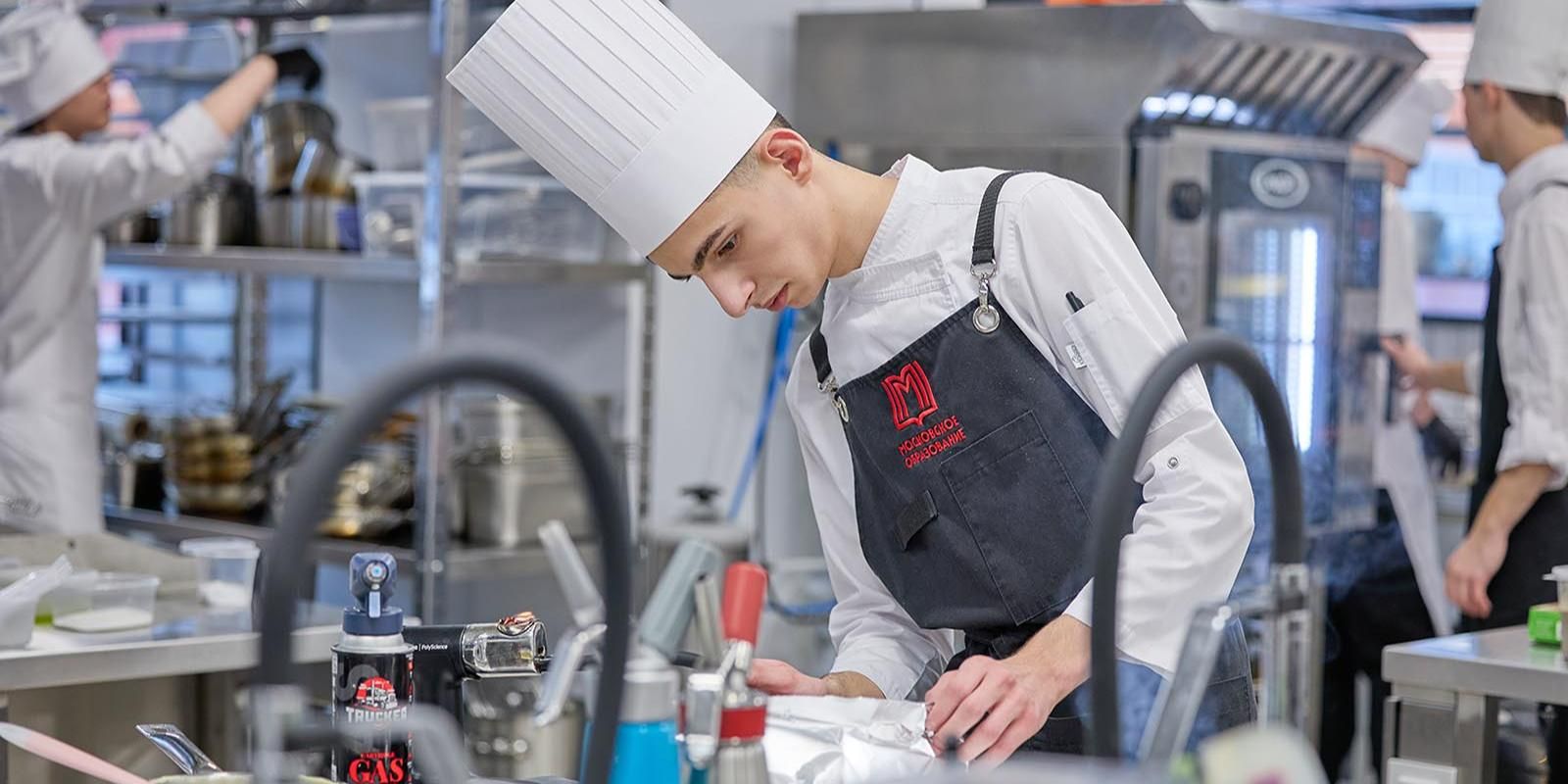 Студенты столичных колледжей победили в кулинарном чемпионате