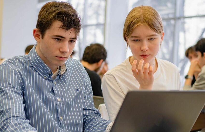 От биологии до робототехники: какие олимпиады для московских школьников пройдут в начале 2026 года