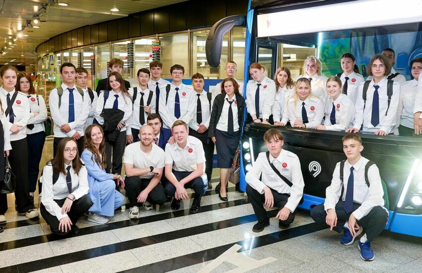 Колледж московского транспорта отмечает 105-летие