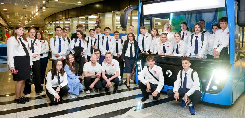 Колледж московского транспорта отмечает 105-летие