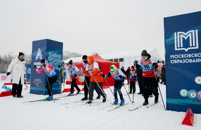 Футбол в валенках и снежный дартс: как прошел зимний фестиваль школьного и студенческого спорта