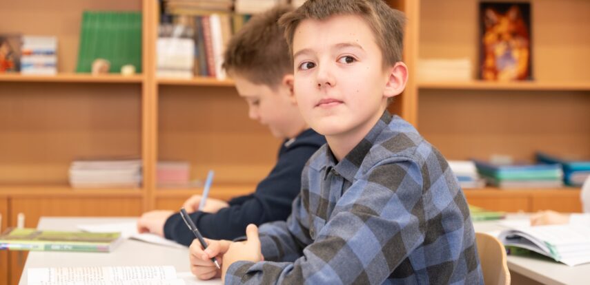 Сергей Кравцов: К 2030 году доля посещающих продленку в школах должна составлять не менее 17,6%