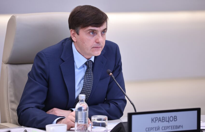 Сергей Кравцов впервые провел совещания с директорами всех школ России
