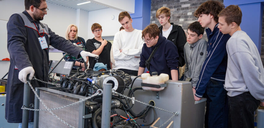 Столичные колледжи приглашают школьников на дни открытых дверей