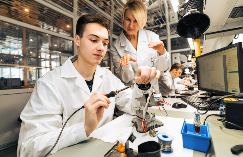 В Москве выберут лучшего педагога колледжа