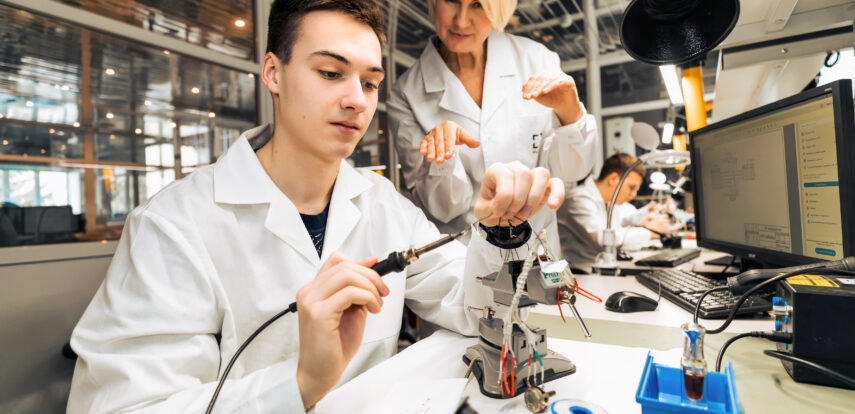 В Москве выберут лучшего педагога колледжа