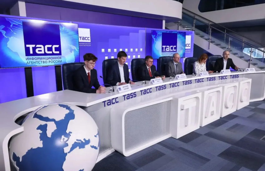 15 школьников представят Россию на 60-й Международной Менделеевской олимпиаде по химии, которая пройдет в Москве