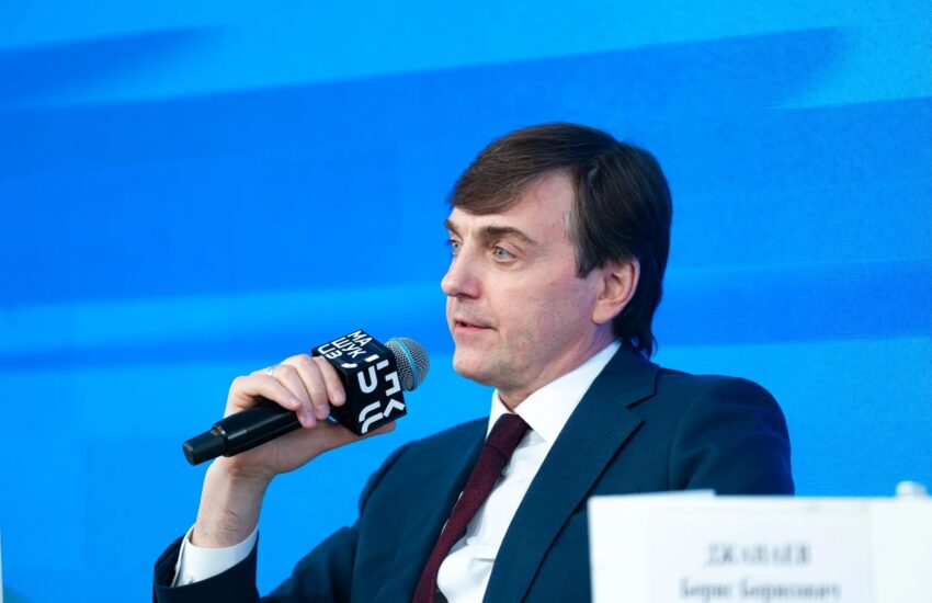 Сергей Кравцов: «К 2030 году все образовательные организации страны будут охвачены проектами по повышению производительности труда»