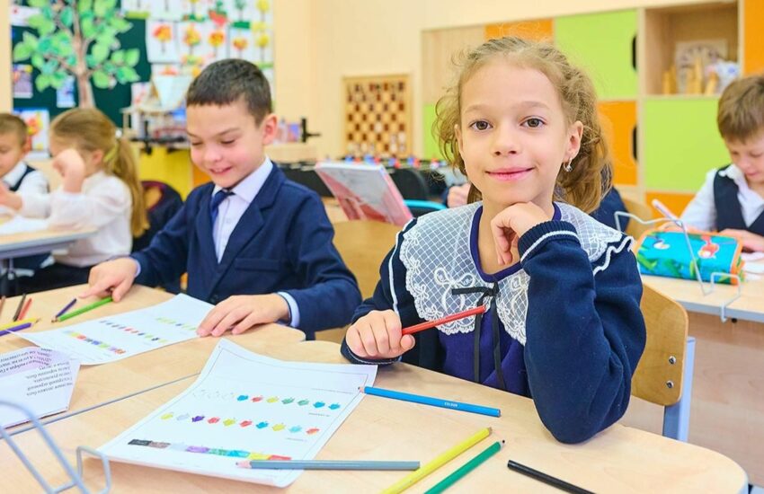 Обновленный сервис на портале mos.ru поможет записать ребенка в первый класс онлайн