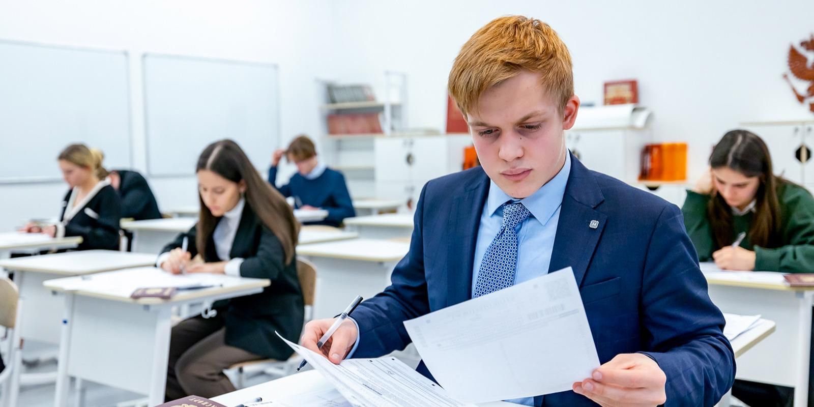 Более 60 тысяч столичных выпускников повторно написали контрольные работы в форме ЕГЭ