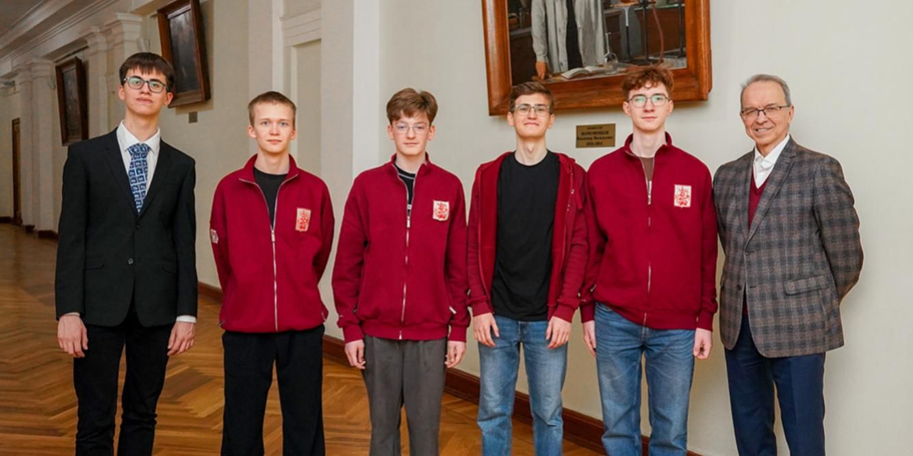 В Москве начинается 60-я Международная Менделеевская олимпиада школьников по химии