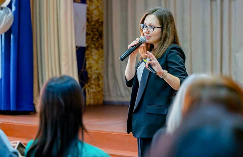Более 15 тысяч родителей выпускников узнали, как помочь детям в период экзаменов
