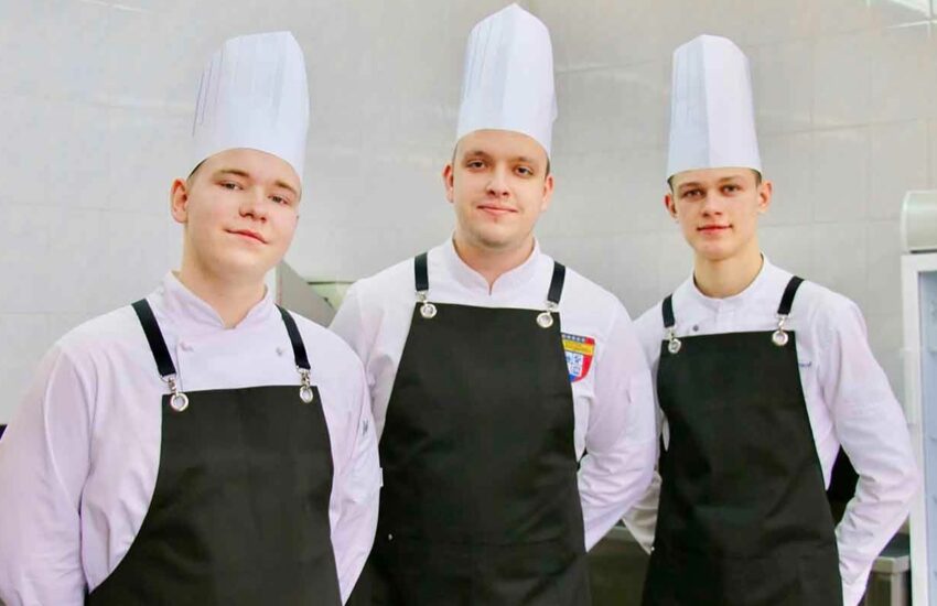 Студенты столичного колледжа стали призерами международного кулинарного чемпионата в Баку