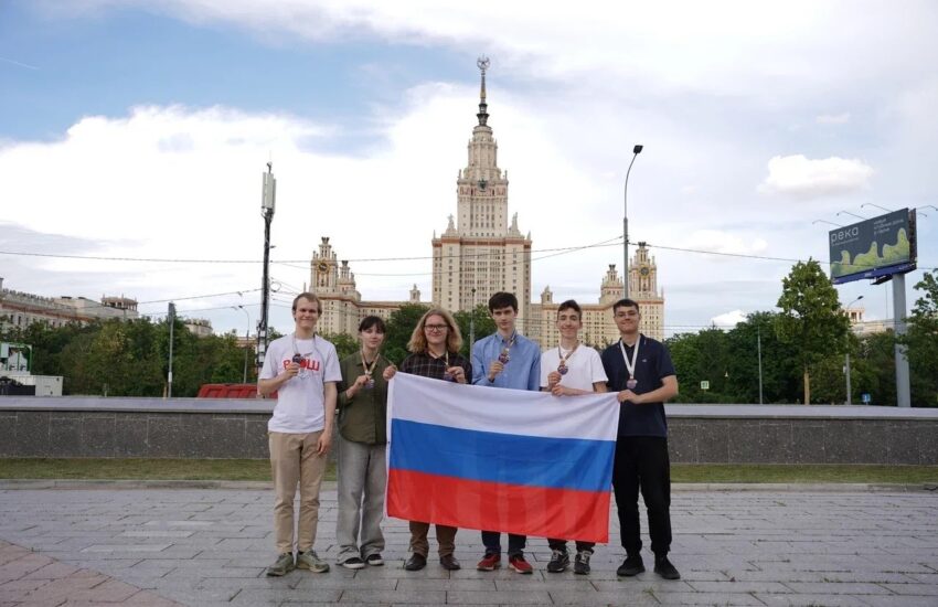 Российские школьники завоевали 4 золотые и 2 серебряные медали второй Открытой международной географической олимпиады