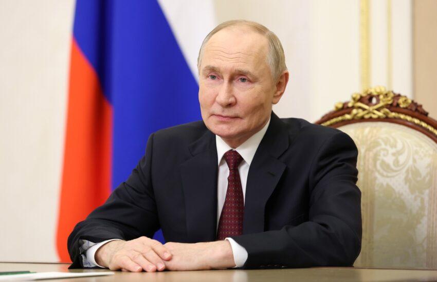 Президент Российской Федерации Владимир Путин поздравил выпускников школ