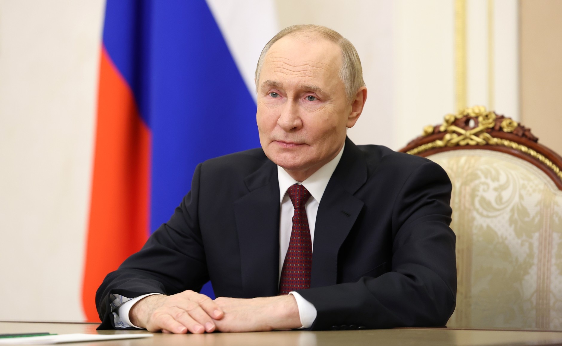 Президент Российской Федерации Владимир Путин поздравил выпускников школ