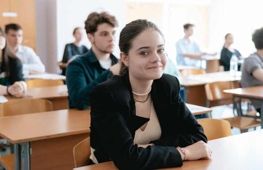 Пересдать экзамен по одному из предметов: в Москве начались дополнительные дни основного периода ЕГЭ