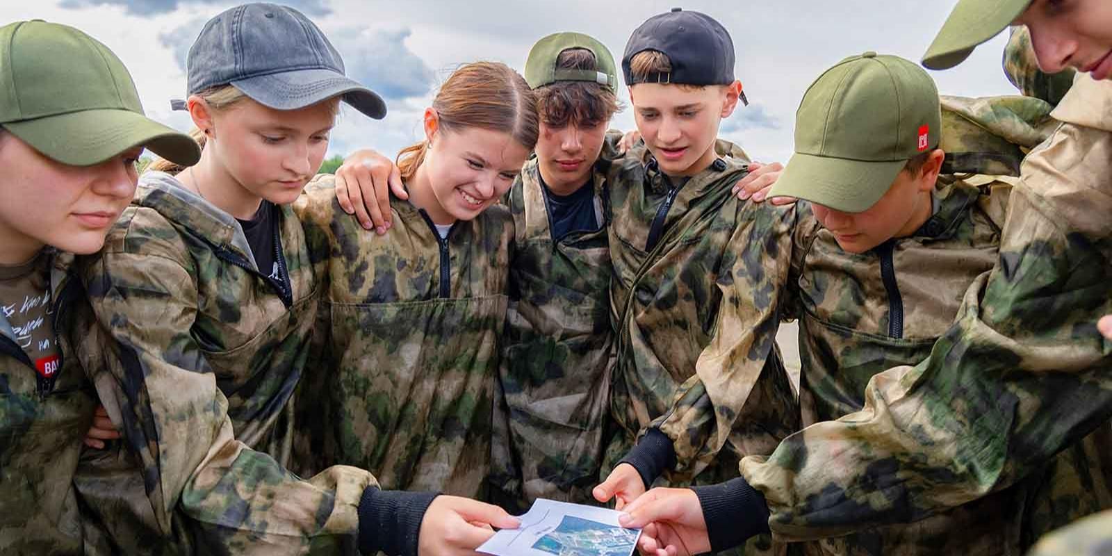 Участники спортивно-патриотических лагерей рассказали о тактических играх на сменах