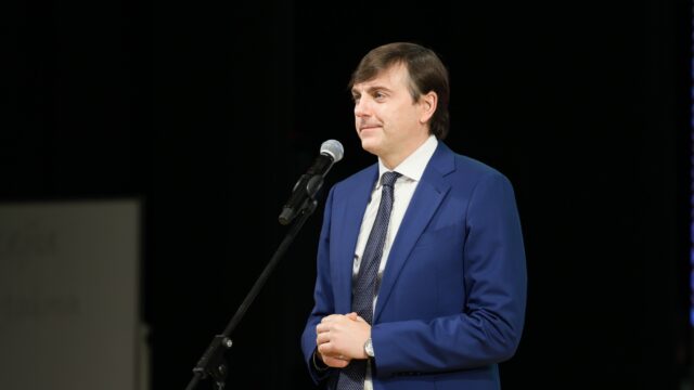 Объявлены 20 лауреатов конкурса «Учитель года России»